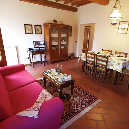 Chalet Beautiful Farmhouse With Swimming Pool