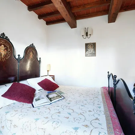 Beautiful Farmhouse With Swimming Pool * Poppi
